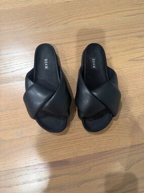 ROAM Foldy Puffy Sandal